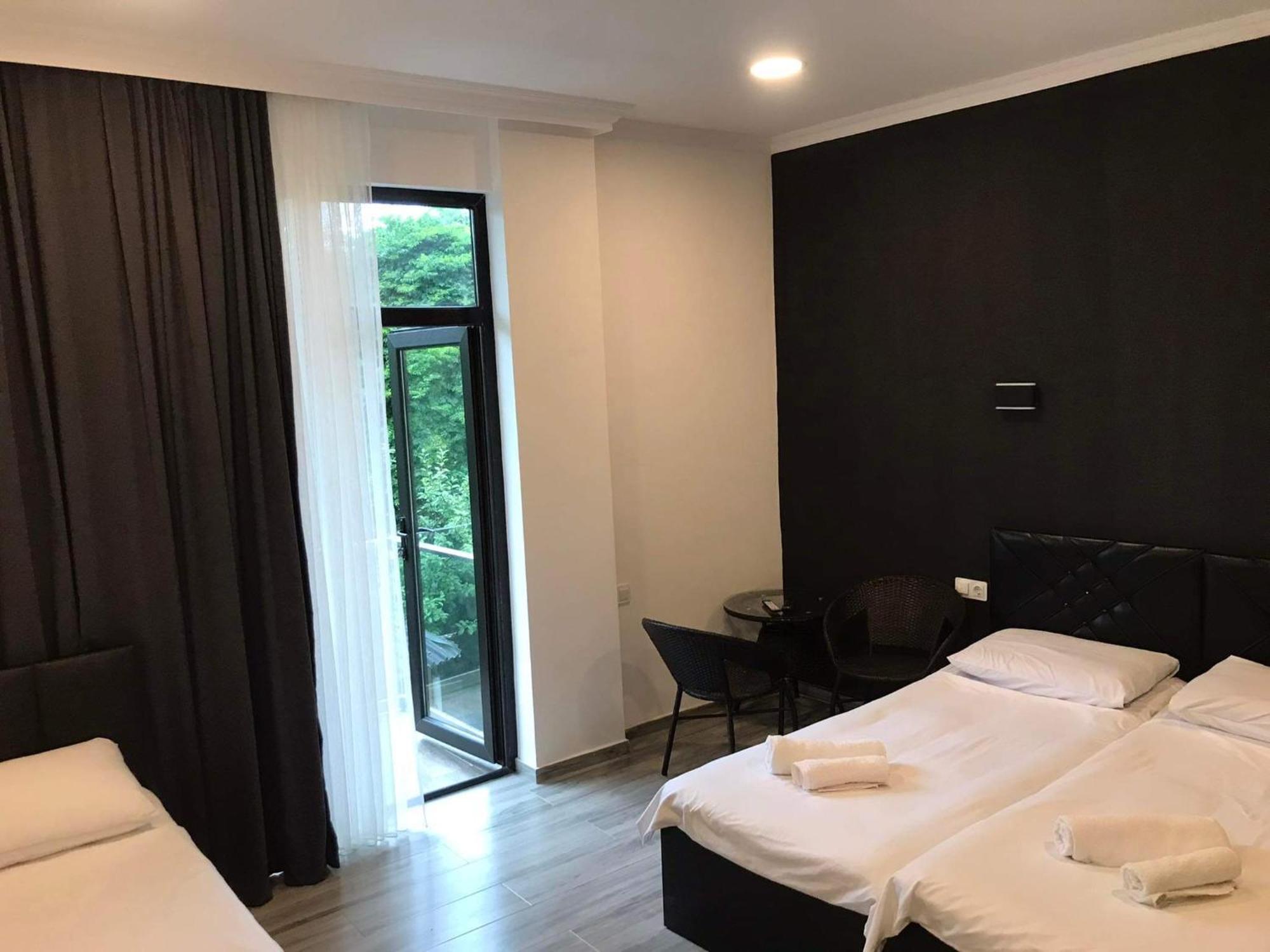 Hotel Niko كوبوليتي المظهر الخارجي الصورة